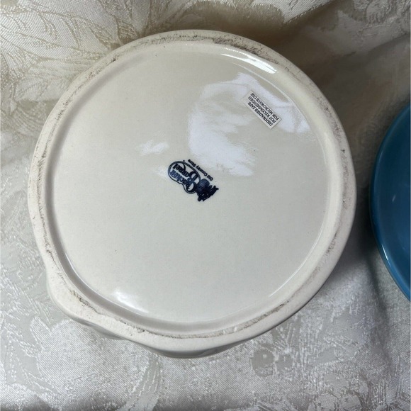 Bunny Rabbit Reamer/Juicer Pastel Ceramic Cracker Barrel, Collectible Vase - Picture 9 of 13